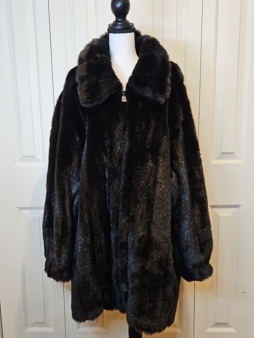 Dennis basso Black Faux Fur Coat with Plush Collar 3X